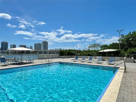 18011 Biscayne Boulevard Aventura FL 33160