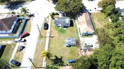 17645 SW 104th Avenue Miami FL 33157