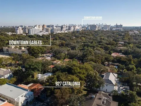 927 Catalonia Avenue Coral Gables FL 33134
