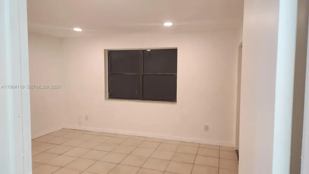 4108 Riverside Drive Coral Springs FL 33065