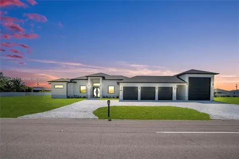 302 N El Dorado Boulevard Cape Coral FL 33993
