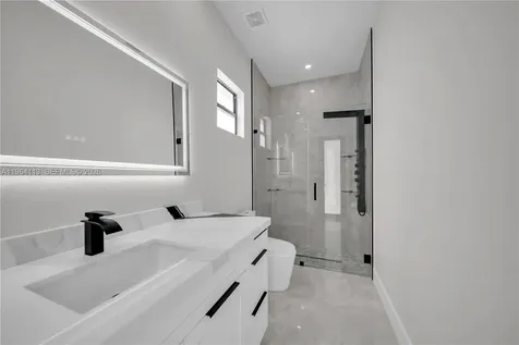 302 N El Dorado Boulevard Cape Coral FL 33993