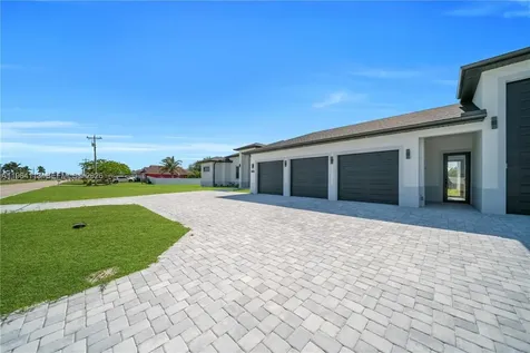 302 N El Dorado Boulevard Cape Coral FL 33993