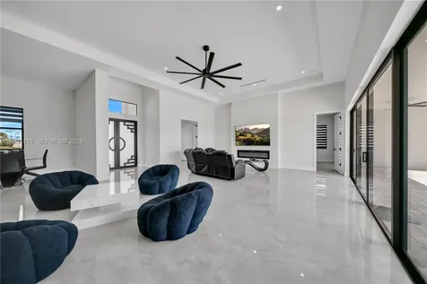 302 N El Dorado Boulevard Cape Coral FL 33993