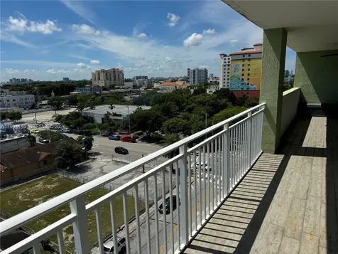 219 NW 12th Avenue Miami FL 33128