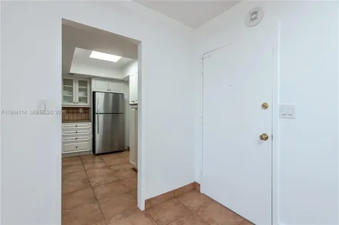 3180 S Ocean Drive Hallandale Beach FL 33009