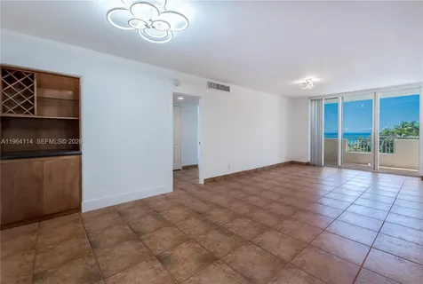 3180 S Ocean Drive Hallandale Beach FL 33009