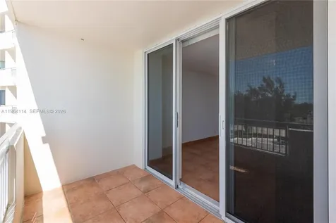 3180 S Ocean Drive Hallandale Beach FL 33009