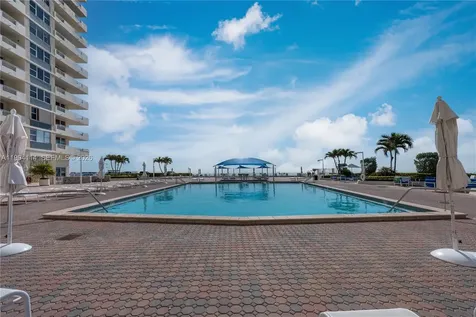 3180 S Ocean Drive Hallandale Beach FL 33009