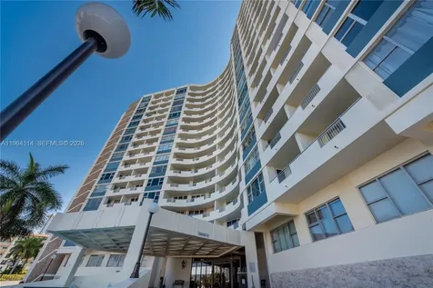 3180 S Ocean Drive Hallandale Beach FL 33009