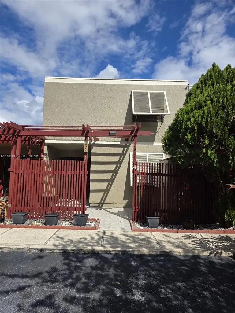 10951 Cypress Road Pembroke Pines FL 33026
