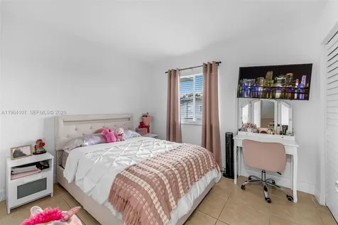 17501 SW 140th Court Miami FL 33177