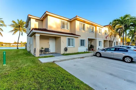 17501 SW 140th Court Miami FL 33177