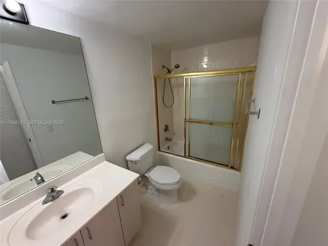 185 SE 14th Terrace Miami FL 33131