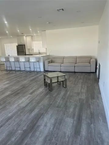 11080 SW 62nd Terrace Miami FL 33173