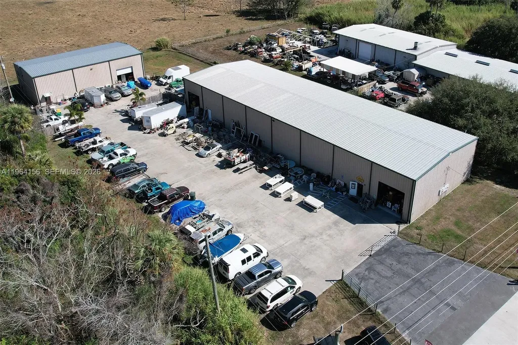 5271 Us Highway 441 SE Okeechobee FL 34974