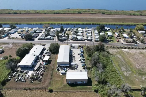 5271 Us Highway 441 SE Okeechobee FL 34974