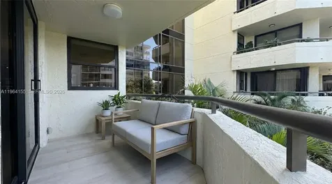 170 Ocean Lane Drive Key Biscayne FL 33149