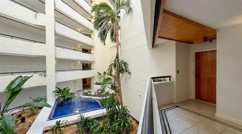 170 Ocean Lane Drive Key Biscayne FL 33149