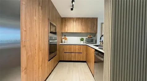 170 Ocean Lane Drive Key Biscayne FL 33149