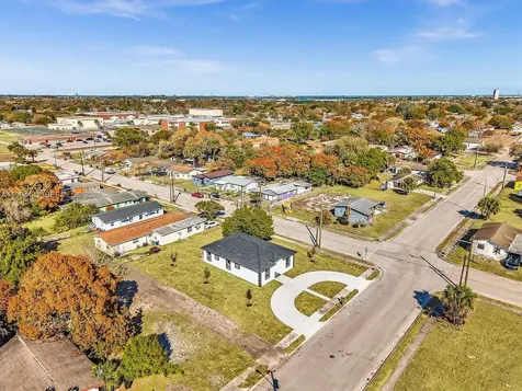 803 N 20th Street Fort Pierce FL 34950