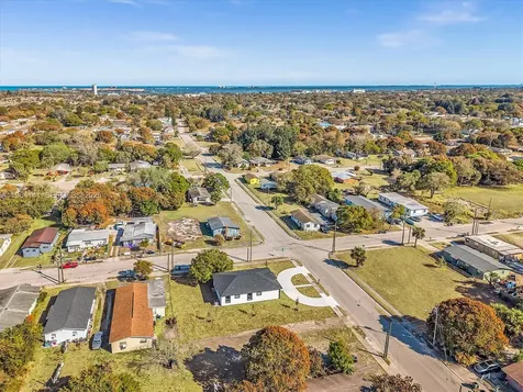 803 N 20th Street Fort Pierce FL 34950