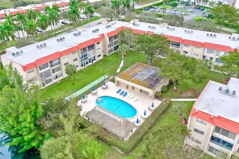 8040 N Sunrise Lakes Drive Sunrise FL 33322
