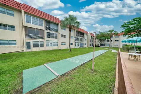 8040 N Sunrise Lakes Drive Sunrise FL 33322