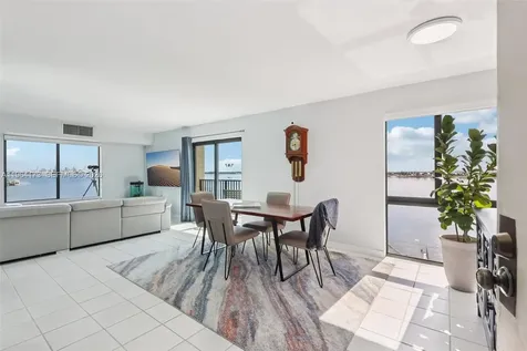 2201 Brickell Avenue Miami FL 33129