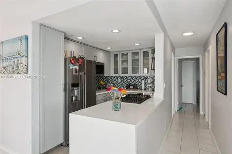 2201 Brickell Avenue Miami FL 33129