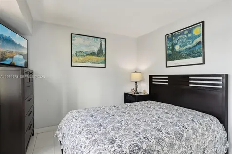 2201 Brickell Avenue Miami FL 33129