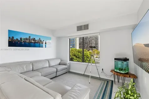 2201 Brickell Avenue Miami FL 33129