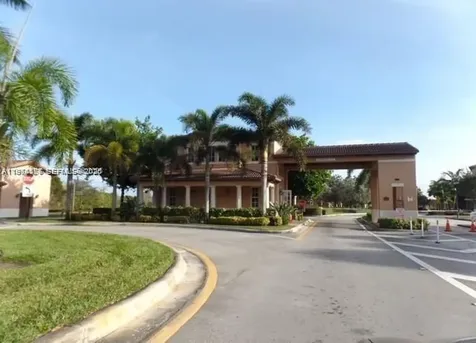 819 SW 147th Avenue Pembroke Pines FL 33027