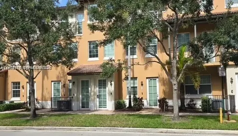 819 SW 147th Avenue Pembroke Pines FL 33027