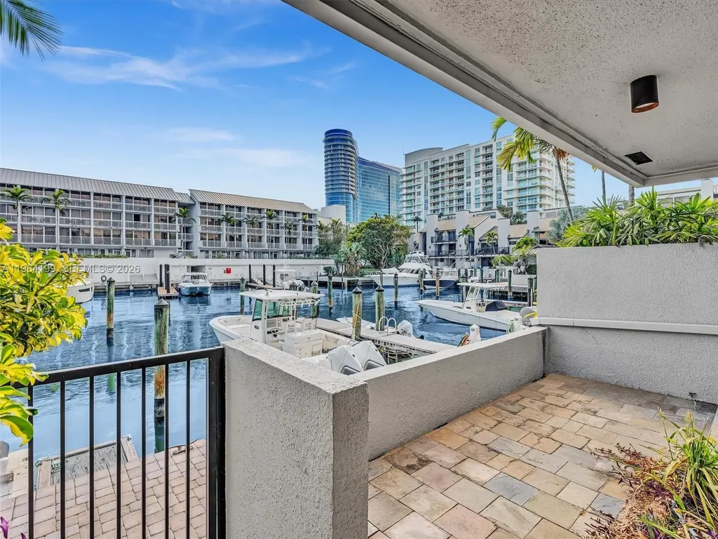 15 Port Side Drive Fort Lauderdale FL 33316