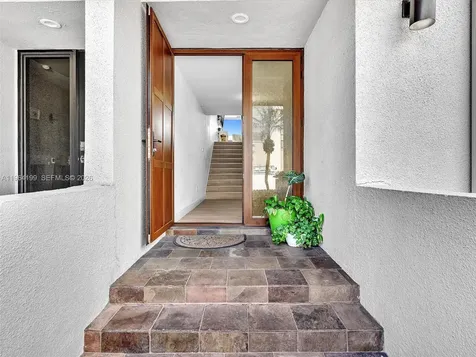 15 Port Side Drive Fort Lauderdale FL 33316