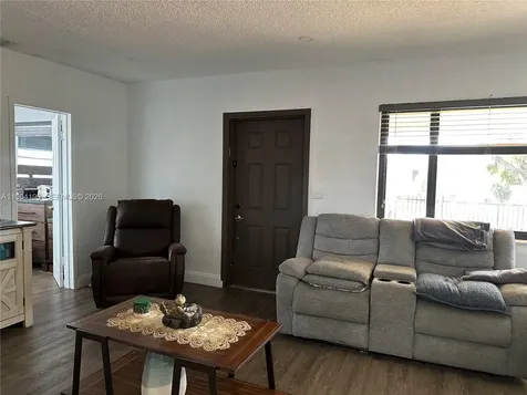 991 E 47th Street Hialeah FL 33013