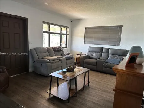 991 E 47th Street Hialeah FL 33013