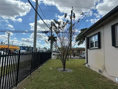991 E 47th Street Hialeah FL 33013