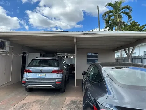 991 E 47th Street Hialeah FL 33013