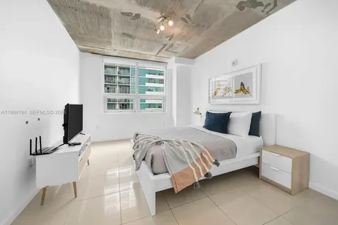 3250 NE 1st Avenue Miami FL 33137