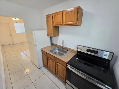 535 NW 7th Street Miami FL 33136