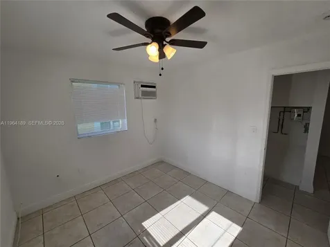 535 NW 7th Street Miami FL 33136
