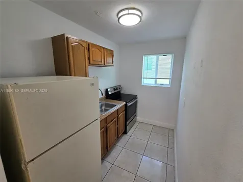 535 NW 7th Street Miami FL 33136