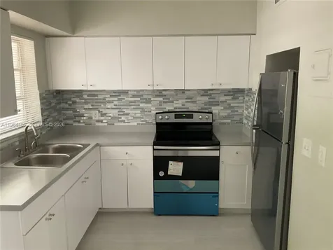 206 NE 3rd Street Hallandale Beach FL 33009