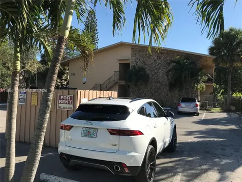 206 NE 3rd Street Hallandale Beach FL 33009