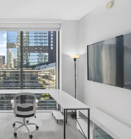 68 SE 6th Street Miami FL 33131
