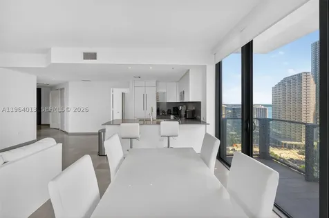 68 SE 6th Street Miami FL 33131