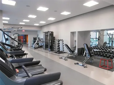 68 SE 6th Street Miami FL 33131