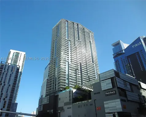 68 SE 6th Street Miami FL 33131